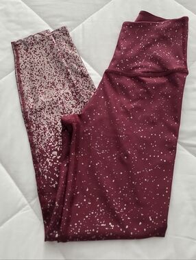 Beyond Yoga Maroon Speckled Active Leggings